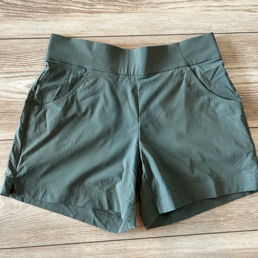 Columbia Omnishield shorts